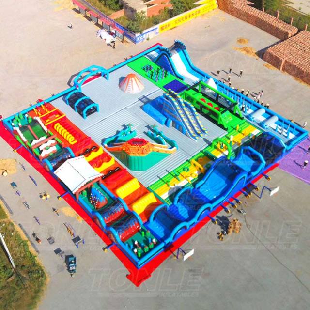 40x40m large indoor inflatable park
