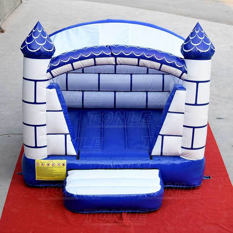 knights bouncy castle