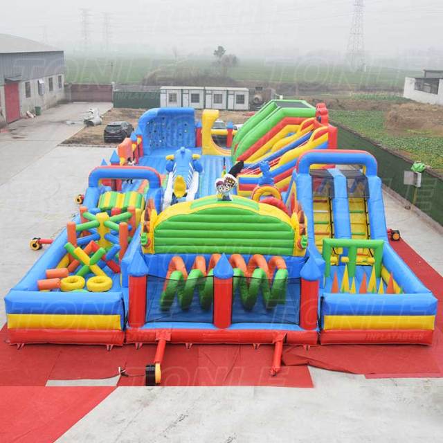 93*40ft inflatable amusement game park