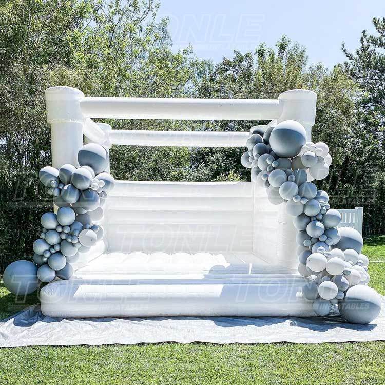 custom inflatable wedding bouncy castle