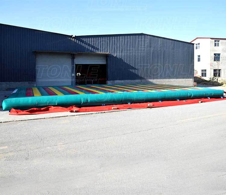 custom large commercial PVC inflatable jump pad