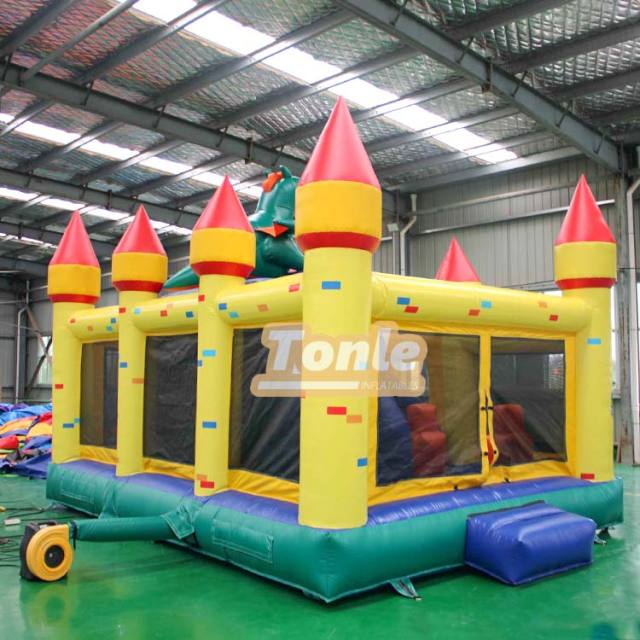 Customized children's bouncy castle, inflatable playground