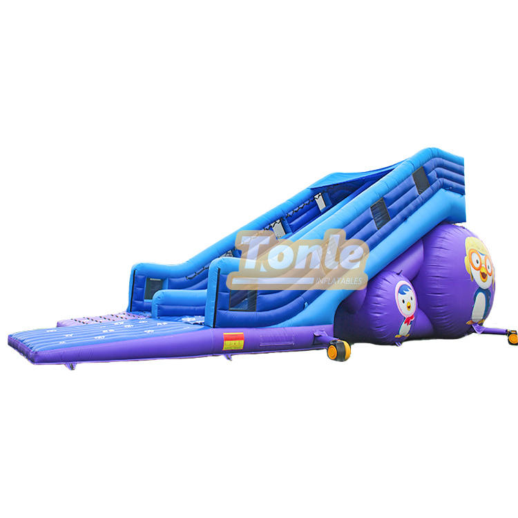 Supplier sells 50ft penguin theme large inflatable dry slide