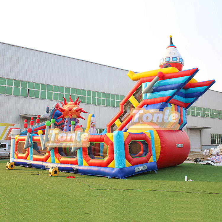 Customized large commercial spaceship theme inflatable fun city