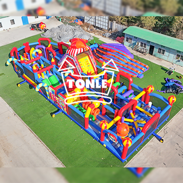 Commercial grade large inflatable obstacle course challenge race for sale