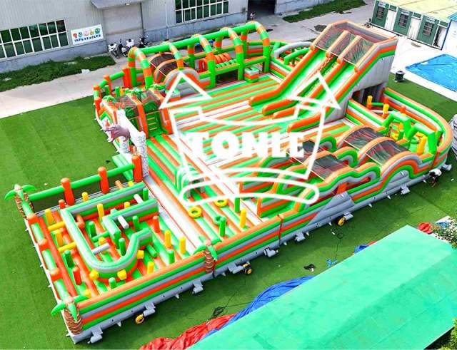 Tonle factory supplier inflatable theme park American playground