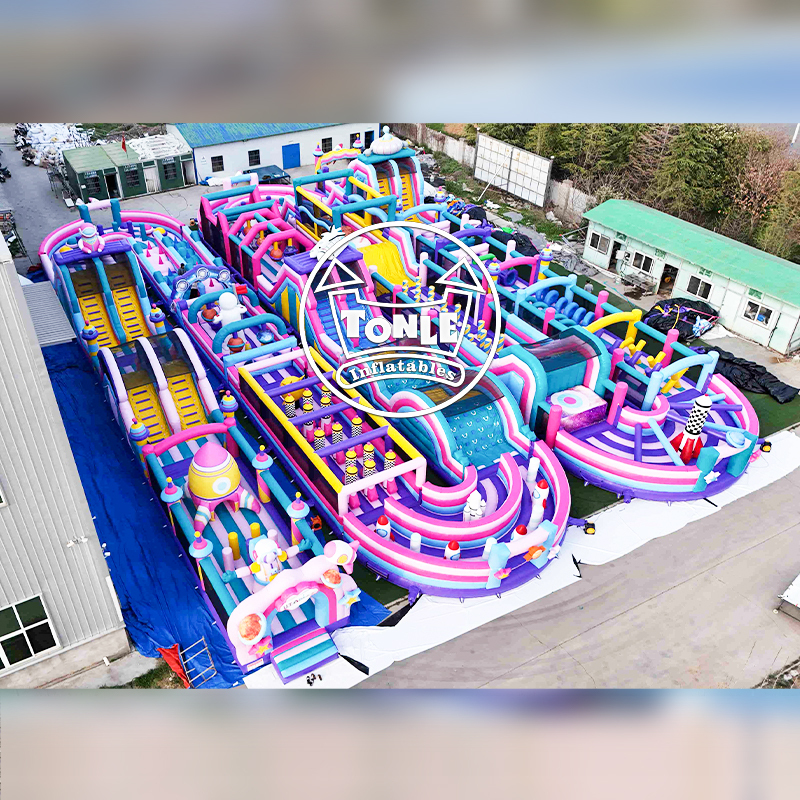 Large Commercial Inflatable Obstacle Course Park Outdoor Inflatable Park Equipment