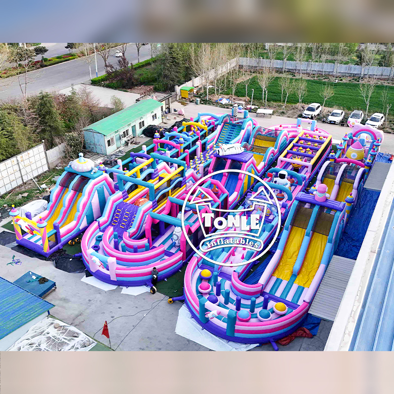 Large Commercial Inflatable Obstacle Course Park Outdoor Inflatable Park Equipment