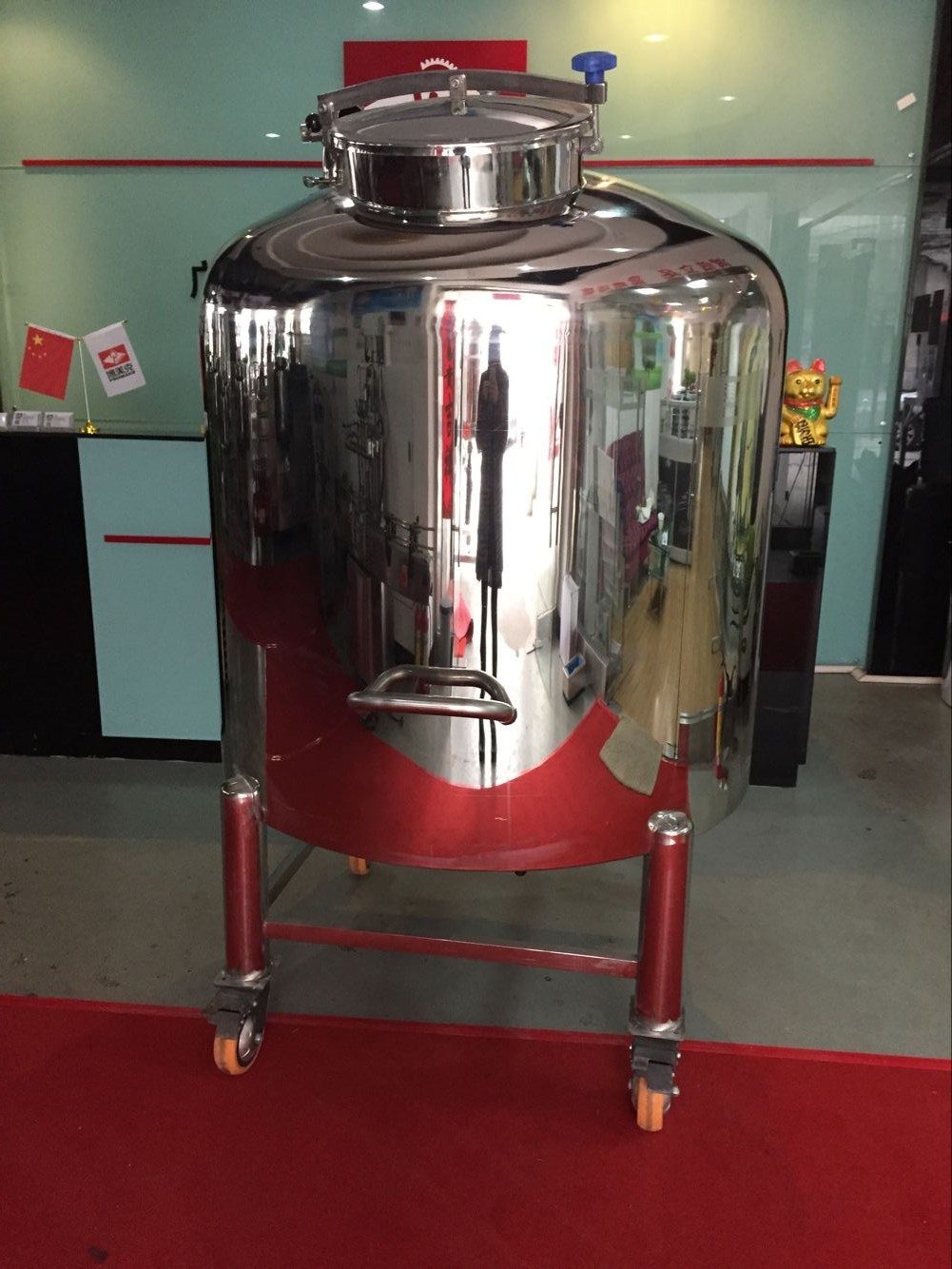 Aging Tank