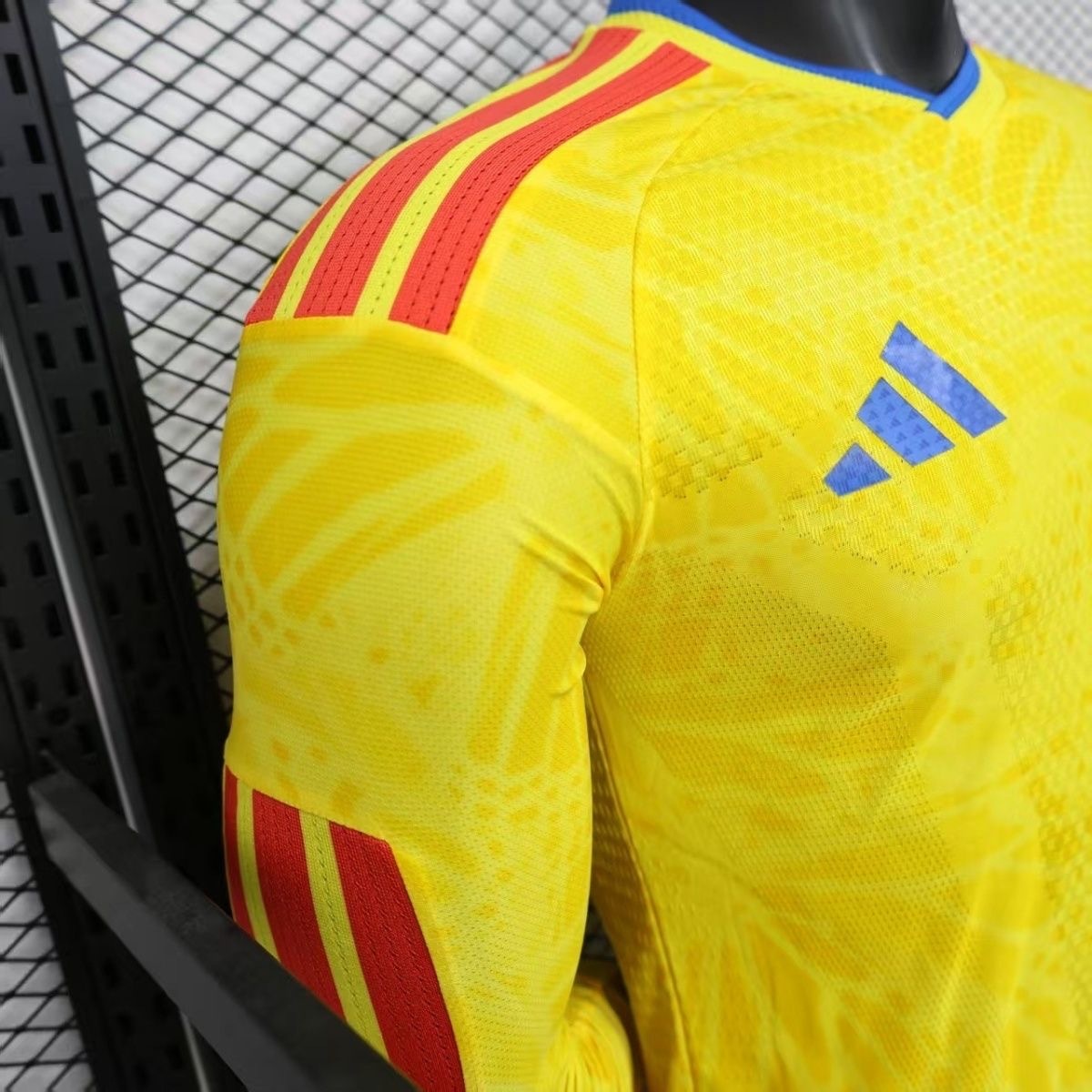 Colombia Authentic Soccer Jersey Home Long Sleeve Shirt World Cup 2026
