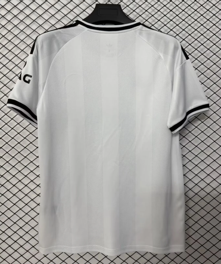 26/27 Eintracht Frankfurt away fan edition jersey