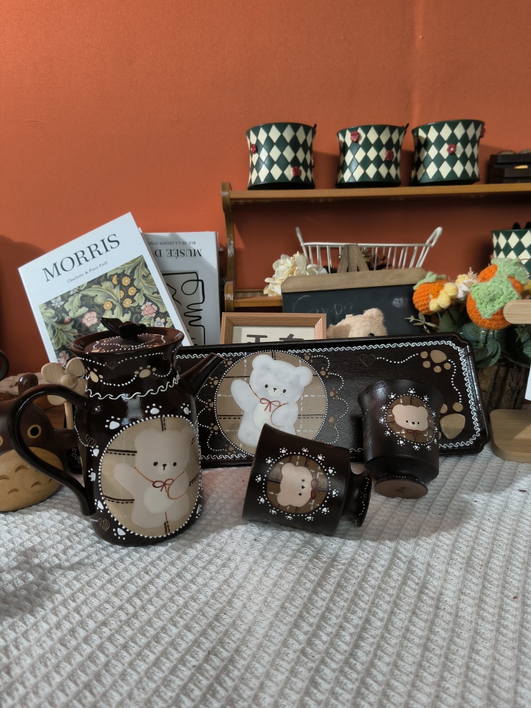 Cute Bear Ceramic Tea Set with Serving Tray – Hand-Painted Coffee Pot & Cup Gift Set (A004)