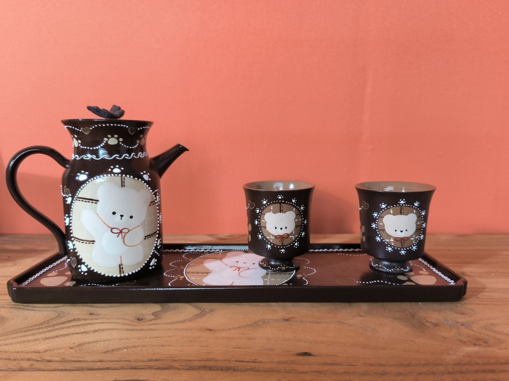 Cute Bear Ceramic Tea Set with Serving Tray – Hand-Painted Coffee Pot & Cup Gift Set (A004)