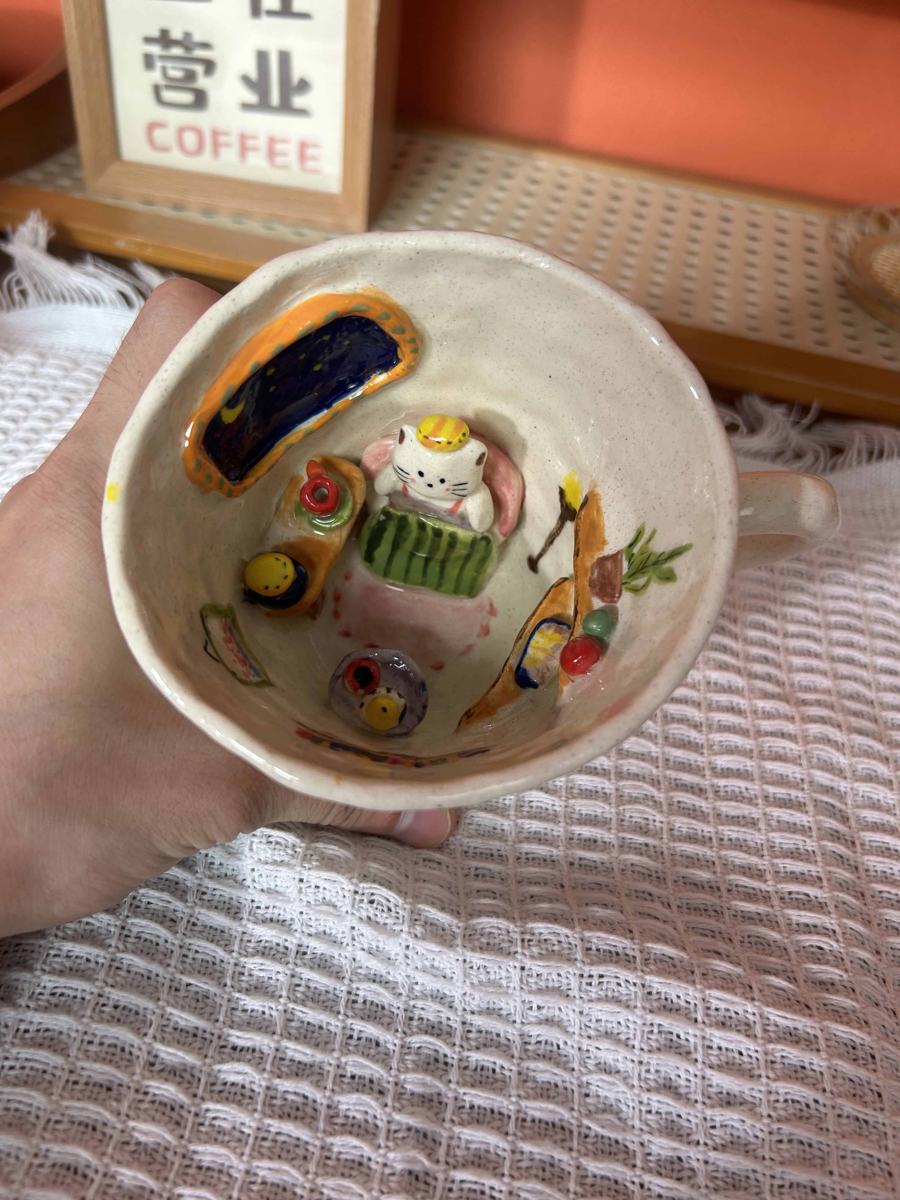 Handmade Sleeping Cat Ceramic Tea Cup – Whimsical 3D Hand-Painted Coffee Mug, Unique Artisan Gift (A017)