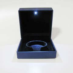Custom bracelet boxes for jewelry gift,gift box for bracelet,bracelet jewelry box,bracelet box gift,wholesale custom jewelry box factory nabaiyuforu,NaBaiYu,Custom bracelet boxes for jewelry gift,gift box for bracelet,bracelet jewelry box,bracelet box gift,wholesale custom jewelry box factory nabaiyuforu