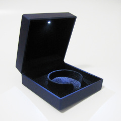 Custom bracelet boxes for jewelry gift,gift box for bracelet,bracelet jewelry box,bracelet box gift,wholesale custom jewelry box factory nabaiyuforu,NaBaiYu,Custom bracelet boxes for jewelry gift,gift box for bracelet,bracelet jewelry box,bracelet box gift,wholesale custom jewelry box factory nabaiyuforu