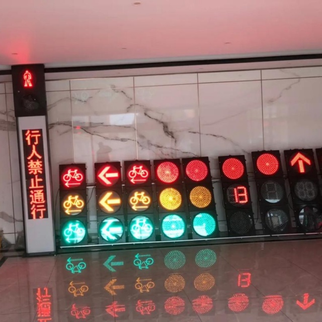 Pedestrian Traffic Light with Countdown Timer / LED Walking Signal Lamp,MY SHOP,300mm Red Man Green Countdown + Moving Green ManTraffic signal Light