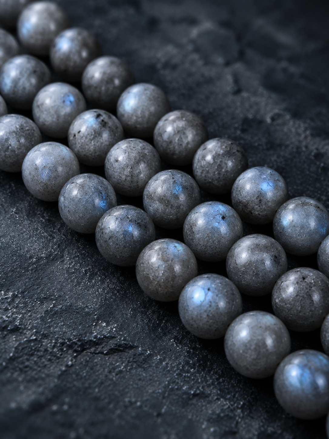 Matte Black Agate, Labradorite & Meteorite Beaded Bracelet - Meteor Shadow