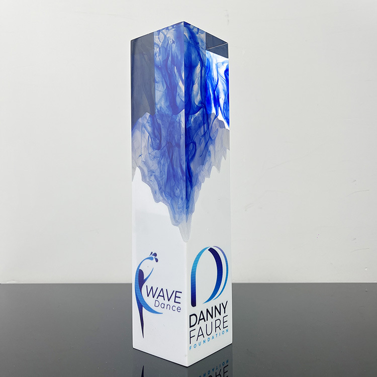 Personalized Red Amber Blue White Resin Trophy Award MH-J0411
