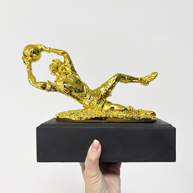 Resin Crafts Gold Gloves Football Goalkeeper Trophy Resin Customization Trophy MH-LJ0944