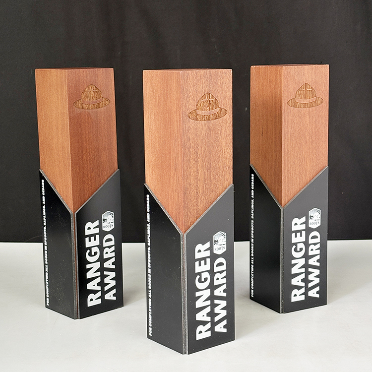 Black Metal Plated Personalized Block Shape Wood Trophy MH-FJ0027