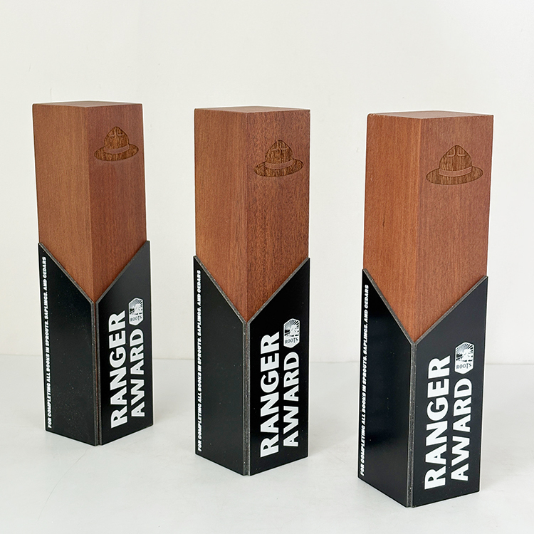 Black Metal Plated Personalized Block Shape Wood Trophy MH-FJ0027