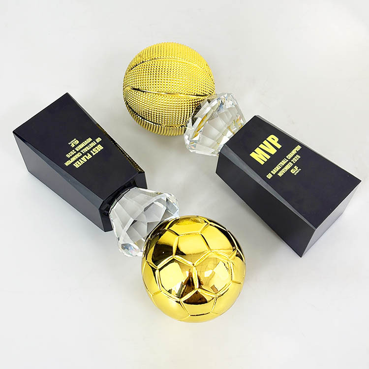 Gold Resin Basketball Football Sports Crystal Trophies and Award MH-LJ0910