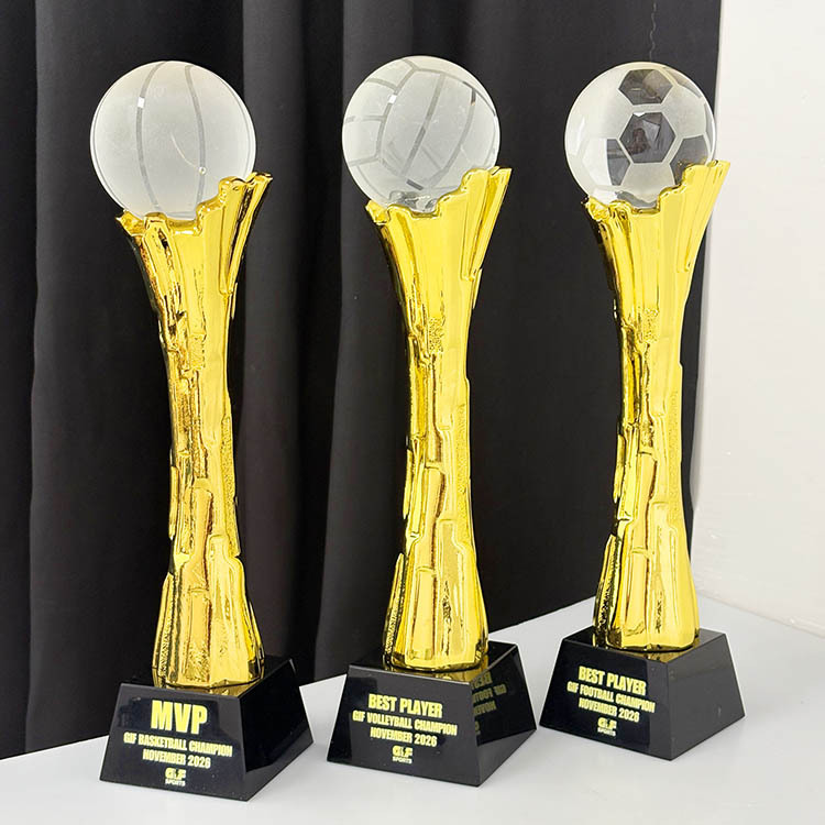 Gold Resin Football Volleyball Basketball Sports Ball Event Crystal Trophy Award MH-LJ0911