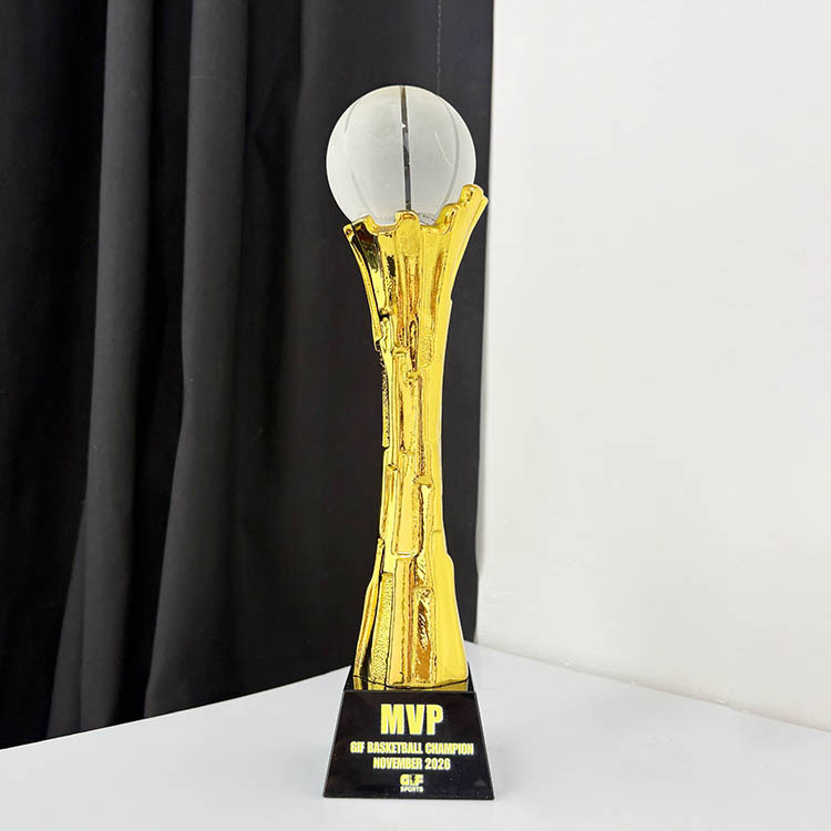 Gold Resin Football Volleyball Basketball Sports Ball Event Crystal Trophy Award MH-LJ0911