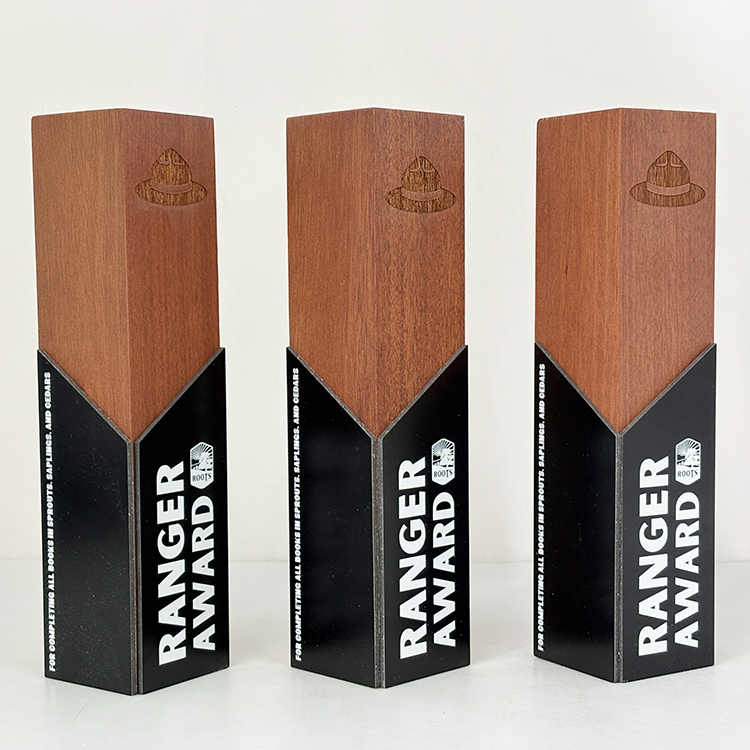 Black Metal Plated Personalized Block Shape Wood Trophy MH-FJ0027