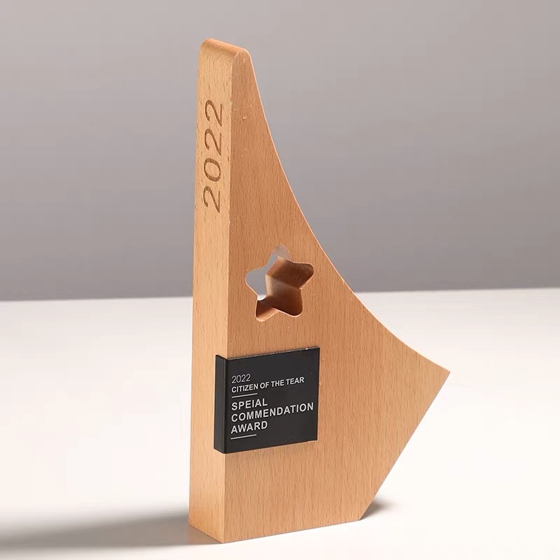 Personalized Triangle Shape Wood Trophy MH-LJ0884
