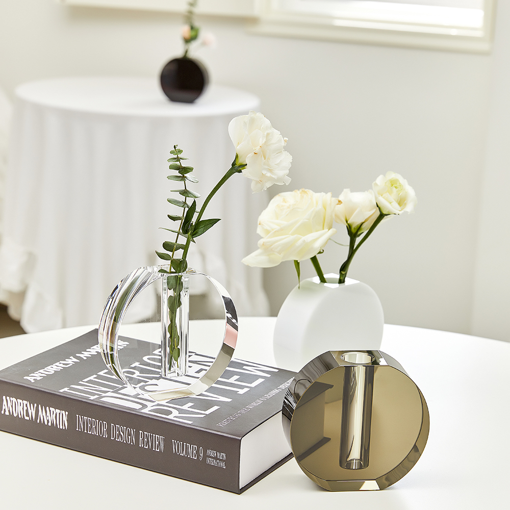 Hot Selling Simple Style Hotel Home Desktop Decoration Crystal Glass Vase Round Transparent Crystal Vase