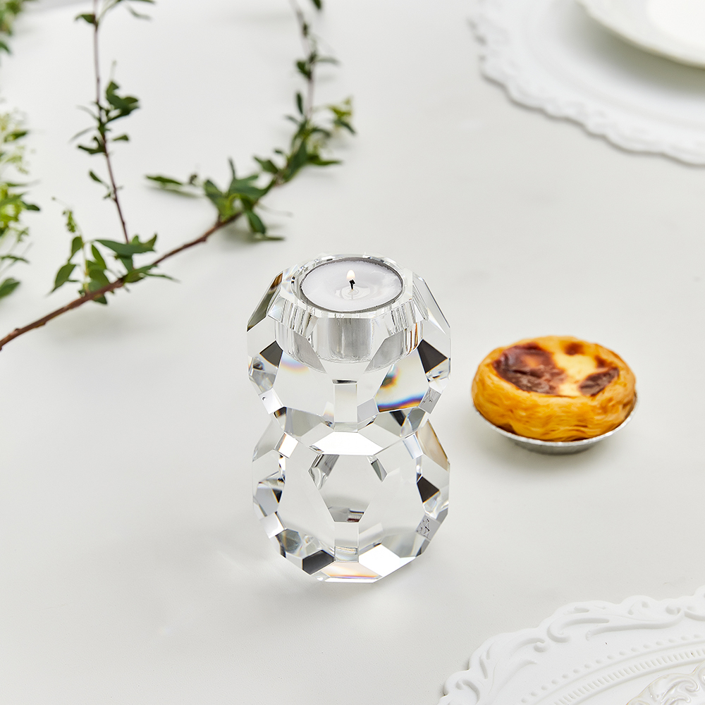 Wholesale Low Price Decorative Solid Crystal Crafts Romantic K9 Clear Candle Holder Crystal Glass Candlesticks