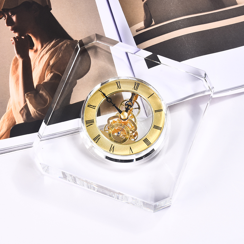 Wholesale Custom Logo Engraving Cube Crystal Table Clock