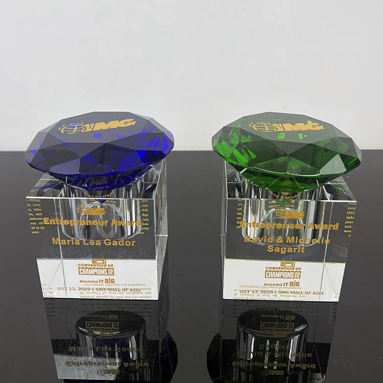 Machine Cut Multi Color Glass Crystal Gem Diamond Paperweight with Stand MH-9516