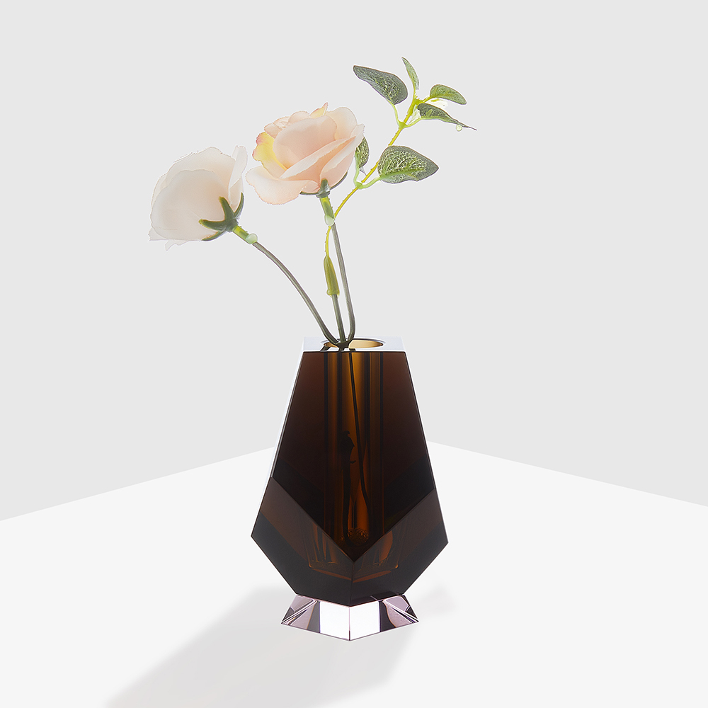 Hot Sale Modern Style Transparent Crystal Vase Interior Decoration Pink Crystal Glass Flower Bud Vase