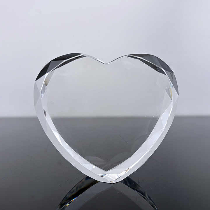Blank Diamond Cut Crystal Heart Paperweight for 3d Laser or 2d Laser MH-F0637
