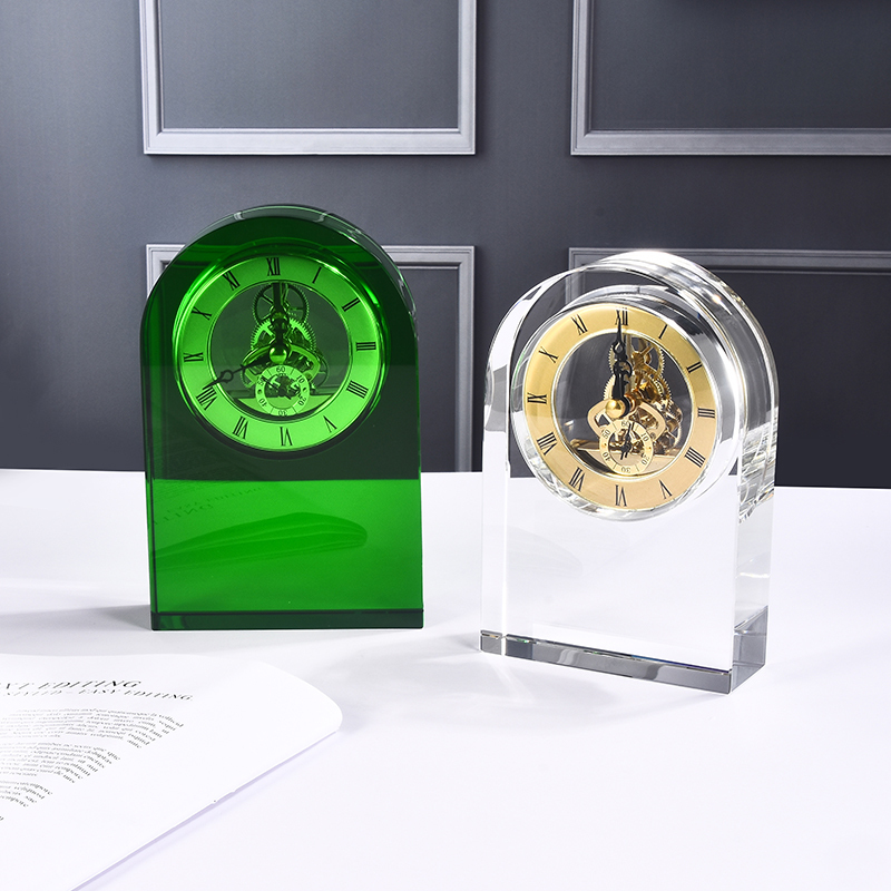 China Factory Wholesale Customized Engraving Crystal Table Clock Wedding Gifts Souvenirs