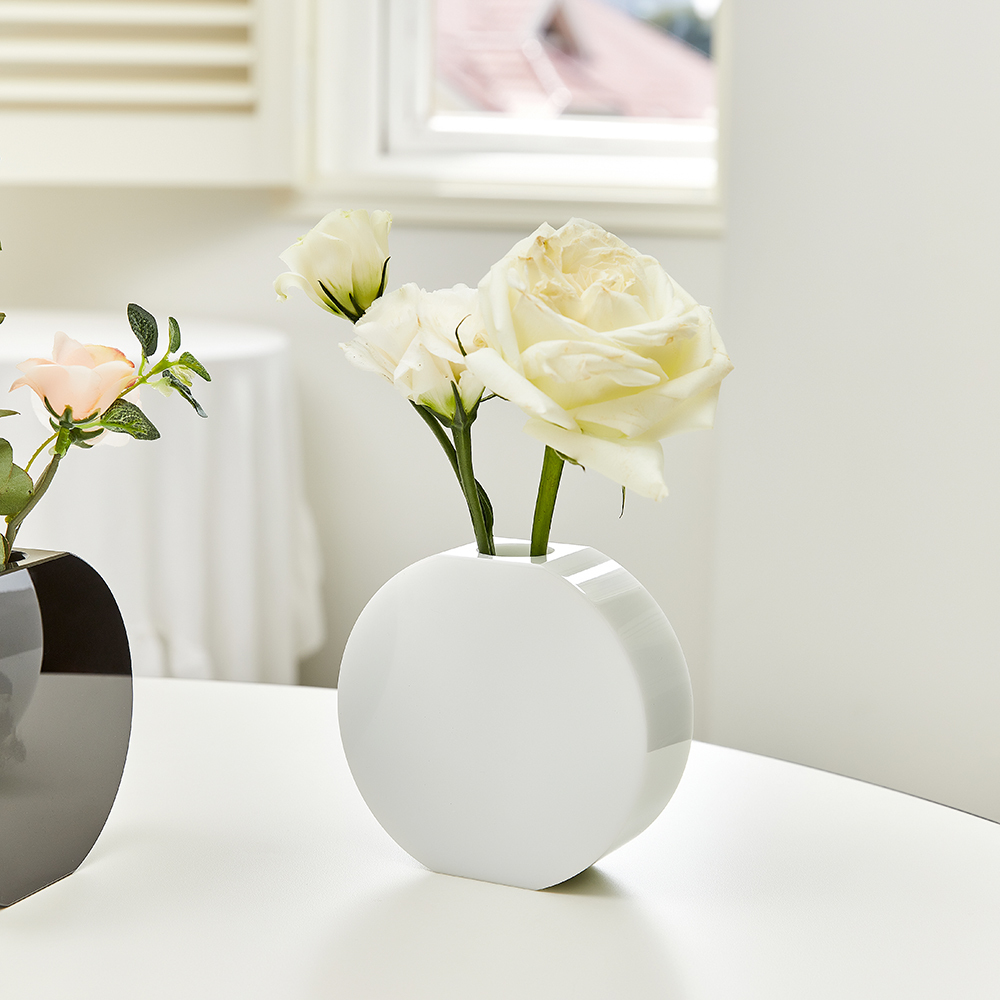 Hot Selling Simple Style Hotel Home Desktop Decoration Crystal Glass Vase Round Transparent Crystal Vase