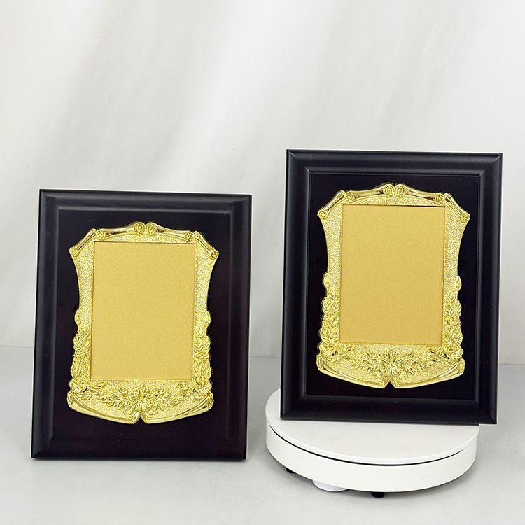 Blank Walnut Wood Plaque Wooden Business Trophy Award with Gold Plate Certificate MH-LJ0804