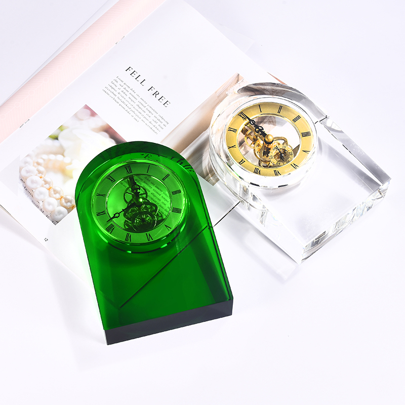 China Factory Wholesale Customized Engraving Crystal Table Clock Wedding Gifts Souvenirs