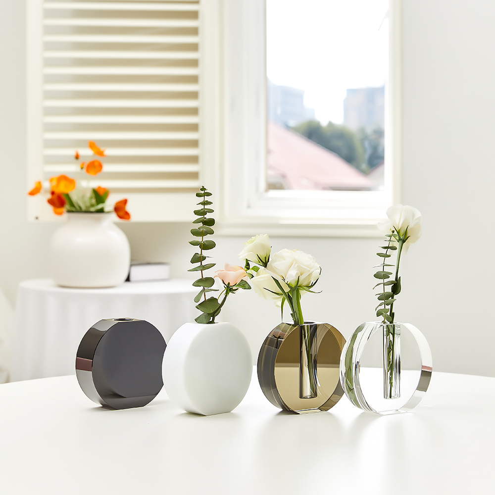 Hot Selling Simple Style Hotel Home Desktop Decoration Crystal Glass Vase Round Transparent Crystal Vase