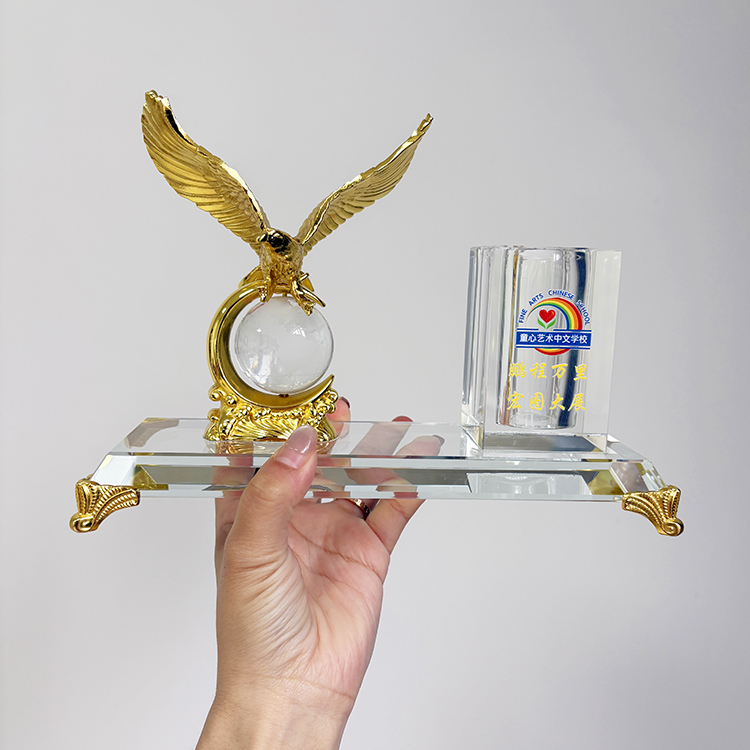 Gold  Metal Eagle with Globe Desktop Gift Crystal Pen Holder Set for Table Decoration MH-B0400