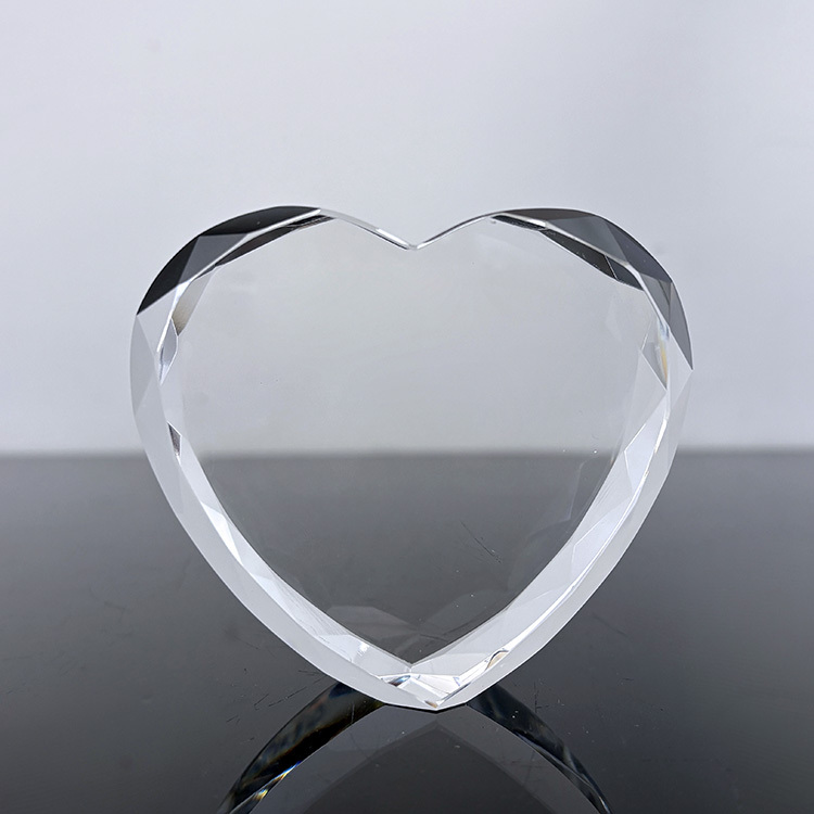 Blank Diamond Cut Crystal Heart Paperweight for 3d Laser or 2d Laser MH-F0637