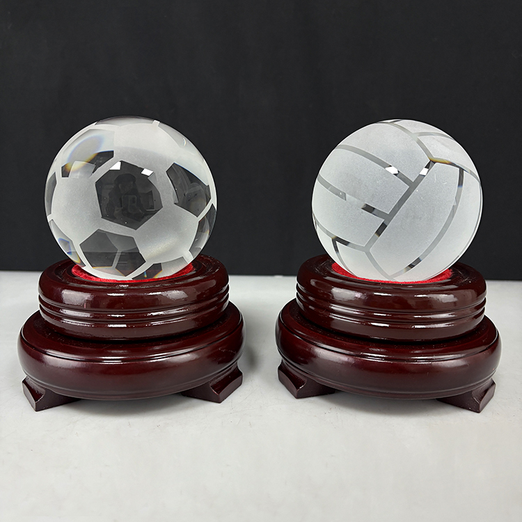 Clear Crystal Soccer Football Volleyball with Red Wooden Stand MH-Q0286