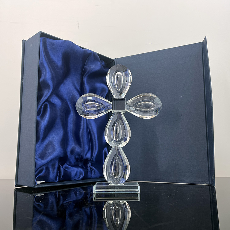 13.5x19cm Clear Crystal Glass Standing Cross MH-15557
