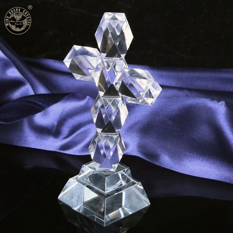 Standing Glass Crystal Cross Figurine MH-15033