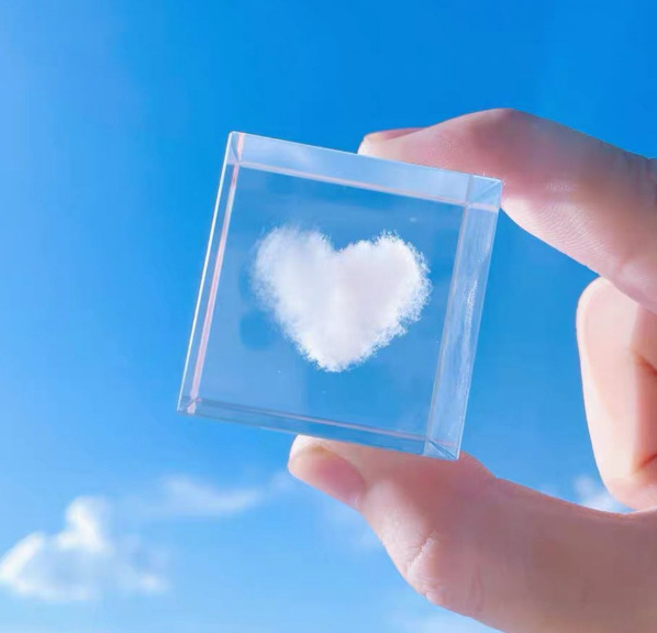 3D Laser Heart Cloud Engraved Crystal Block Cube Paperweight MH-F0594