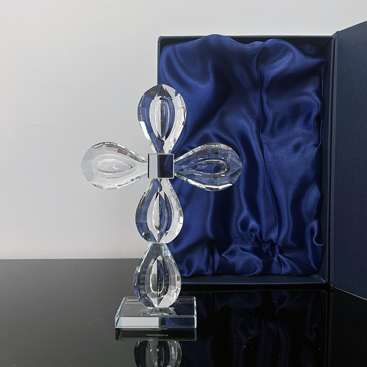 13.5x19cm Clear Crystal Glass Standing Cross MH-15557