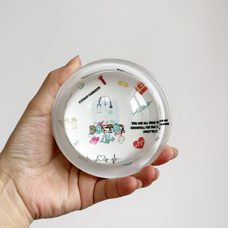 Personalized Crystal Magnifying Glass Dome Paperweight with Base MH-F0709
